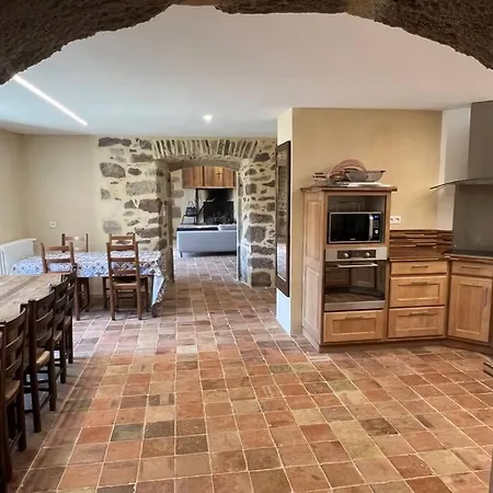 Les Distinguées -aux Bories De Prévinquières Hébergement de vacances