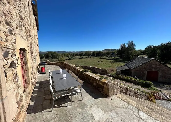 Les Distinguees -aux Bories De Previnquieres 別荘